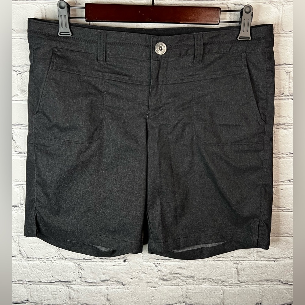 Athleta Heathered Charcoal Gray Black La Trek 8" Inseam Mid Rise Shorts‎ Size 8